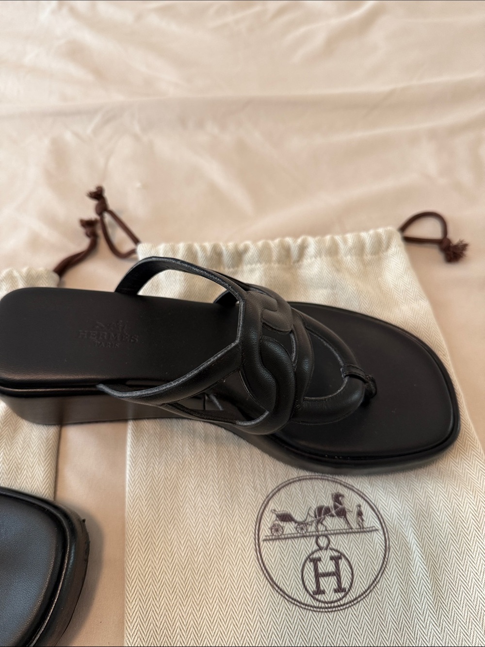 Hermes Lipari Black Leather Thong Platform Sandals - Picture 4 of 8